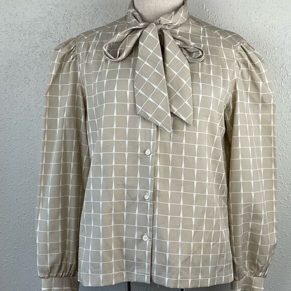 Vintage Russ Petites Womens Tan and White Button Down Long Sleeve Blouse Size M - Picture 1 of 7